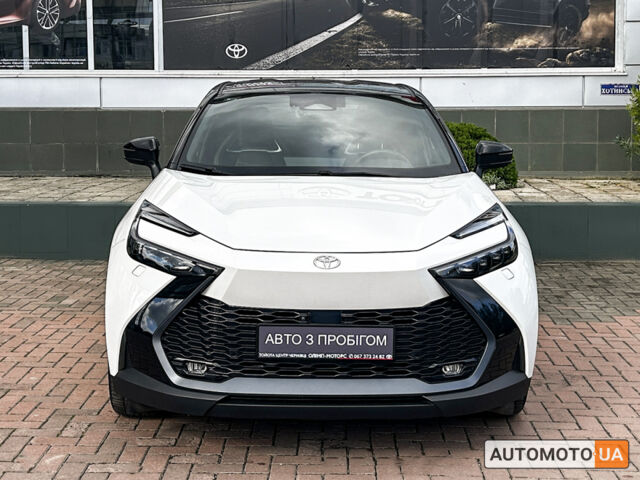 Тойота C-HR 2024 в Черновцах на Automoto.ua Белый Тойота C-HR, объемом двигателя 2 л и пробегом 18 тыс. км за 43296 $, фото 1 на Automoto.ua