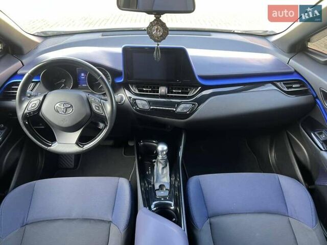 Белый Тойота C-HR, объемом двигателя 1.2 л и пробегом 168 тыс. км за 16900 $, фото 36 на Automoto.ua
