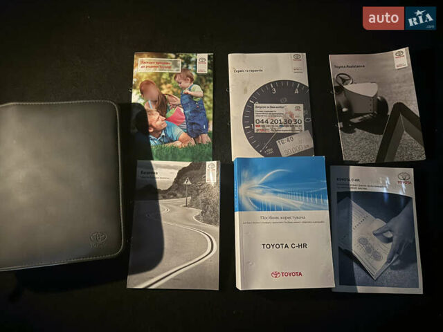 Белый Тойота C-HR, объемом двигателя 1.2 л и пробегом 105 тыс. км за 15500 $, фото 17 на Automoto.ua