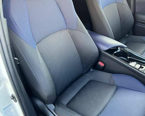 Белый Тойота C-HR, объемом двигателя 1.2 л и пробегом 168 тыс. км за 16900 $, фото 37 на Automoto.ua