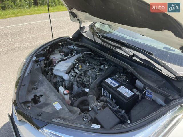 Белый Тойота C-HR, объемом двигателя 1.2 л и пробегом 81 тыс. км за 19000 $, фото 42 на Automoto.ua