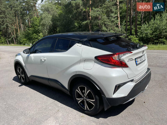 Белый Тойота C-HR, объемом двигателя 1.2 л и пробегом 81 тыс. км за 19000 $, фото 10 на Automoto.ua
