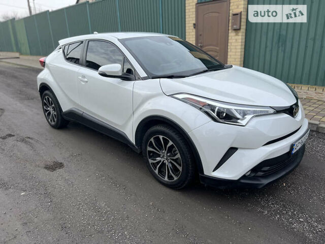 Білий Тойота C-HR, об'ємом двигуна 2 л та пробігом 47 тис. км за 19900 $, фото 1 на Automoto.ua