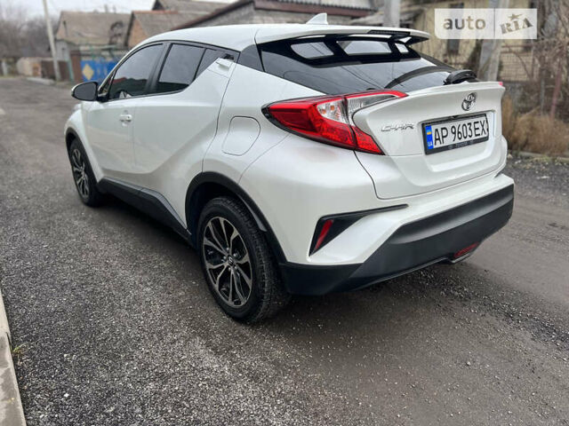 Білий Тойота C-HR, об'ємом двигуна 2 л та пробігом 47 тис. км за 19900 $, фото 5 на Automoto.ua