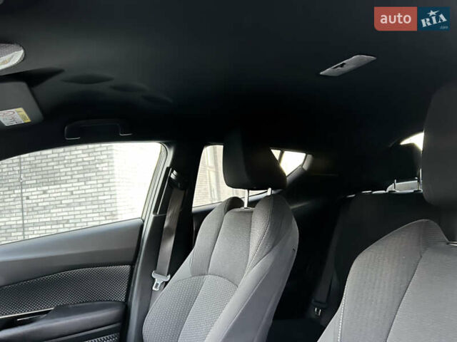 Білий Тойота C-HR, об'ємом двигуна 0 л та пробігом 133 тис. км за 22300 $, фото 23 на Automoto.ua