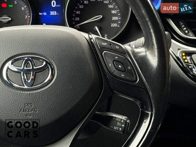 Білий Тойота C-HR, об'ємом двигуна 1.99 л та пробігом 64 тис. км за 25000 $, фото 30 на Automoto.ua