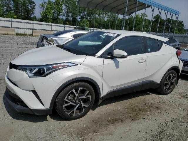 Белый Тойота C-HR, объемом двигателя 2 л и пробегом 94 тыс. км за 4500 $, фото 1 на Automoto.ua