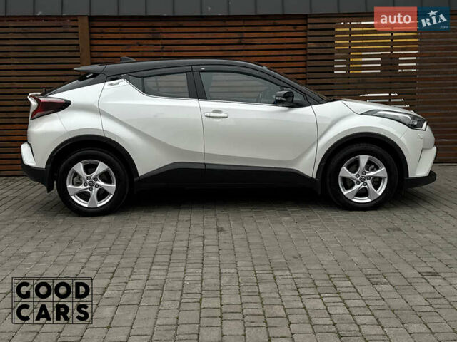 Білий Тойота C-HR, об'ємом двигуна 1.99 л та пробігом 64 тис. км за 25000 $, фото 7 на Automoto.ua