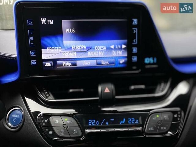 Белый Тойота C-HR, объемом двигателя 1.8 л и пробегом 108 тыс. км за 23164 $, фото 15 на Automoto.ua