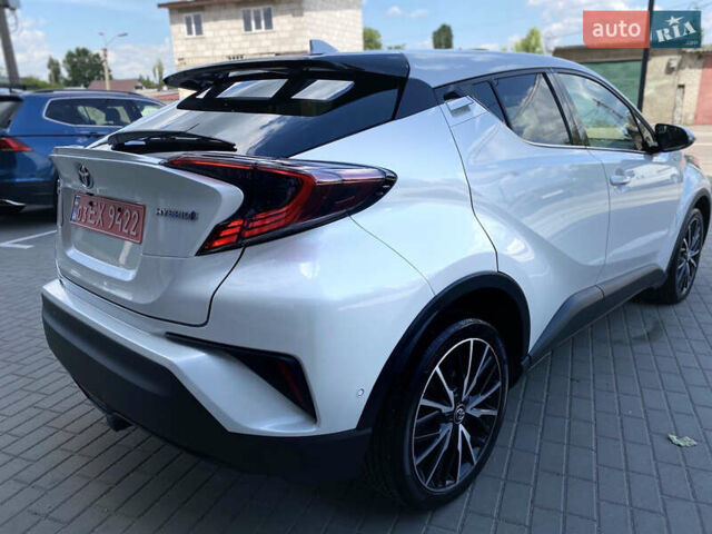 Белый Тойота C-HR, объемом двигателя 1.8 л и пробегом 130 тыс. км за 22300 $, фото 23 на Automoto.ua