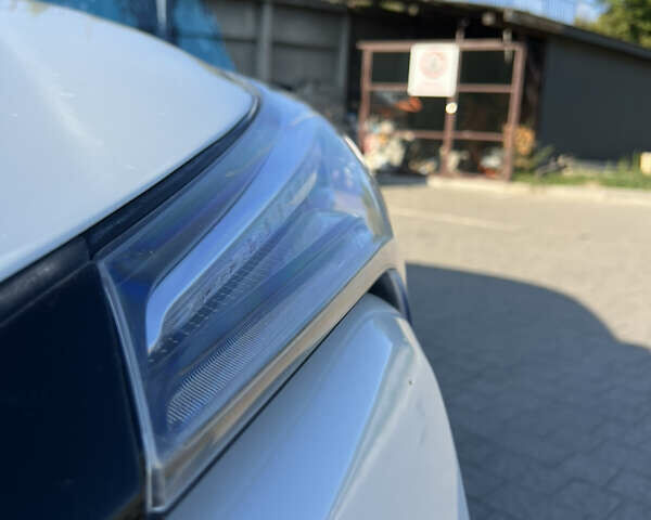 Білий Тойота C-HR, об'ємом двигуна 1.8 л та пробігом 144 тис. км за 21900 $, фото 21 на Automoto.ua