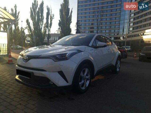 Білий Тойота C-HR, об'ємом двигуна 1.8 л та пробігом 42 тис. км за 27000 $, фото 7 на Automoto.ua