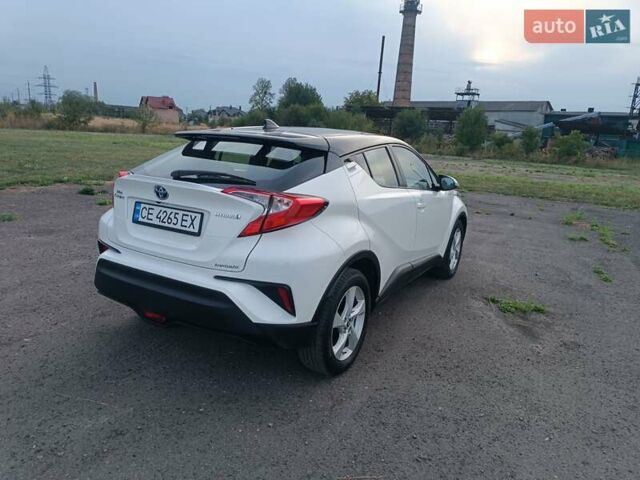 Білий Тойота C-HR, об'ємом двигуна 1.8 л та пробігом 98 тис. км за 19950 $, фото 9 на Automoto.ua