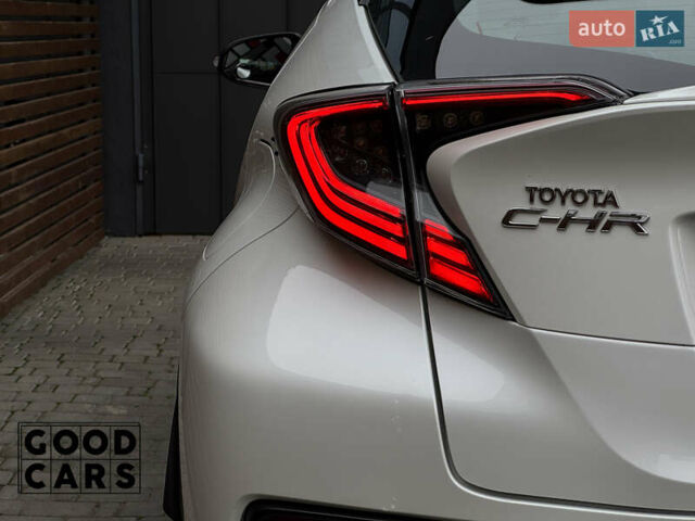Білий Тойота C-HR, об'ємом двигуна 1.99 л та пробігом 64 тис. км за 25000 $, фото 10 на Automoto.ua