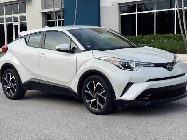 Білий Тойота C-HR, об'ємом двигуна 2 л та пробігом 80 тис. км за 14500 $, фото 6 на Automoto.ua