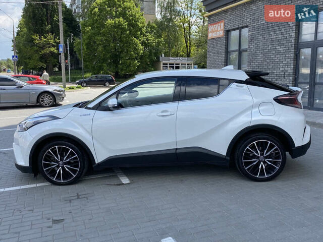 Белый Тойота C-HR, объемом двигателя 1.8 л и пробегом 130 тыс. км за 22300 $, фото 9 на Automoto.ua