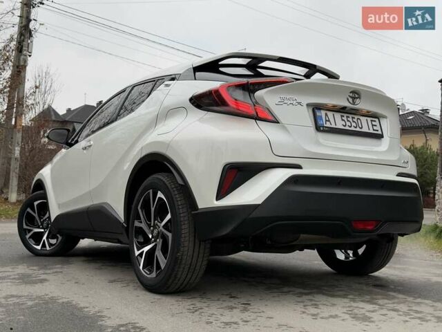 Белый Тойота C-HR, объемом двигателя 1.2 л и пробегом 88 тыс. км за 21500 $, фото 16 на Automoto.ua