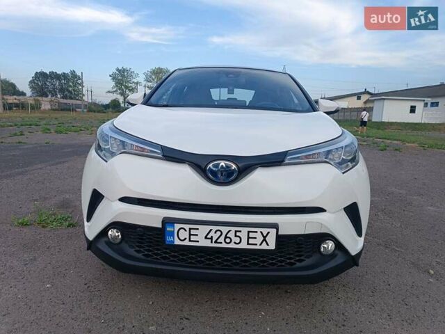 Білий Тойота C-HR, об'ємом двигуна 1.8 л та пробігом 98 тис. км за 19950 $, фото 3 на Automoto.ua