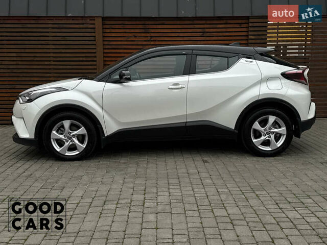 Білий Тойота C-HR, об'ємом двигуна 1.99 л та пробігом 64 тис. км за 25000 $, фото 3 на Automoto.ua