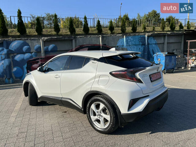 Білий Тойота C-HR, об'ємом двигуна 1.8 л та пробігом 144 тис. км за 21900 $, фото 9 на Automoto.ua