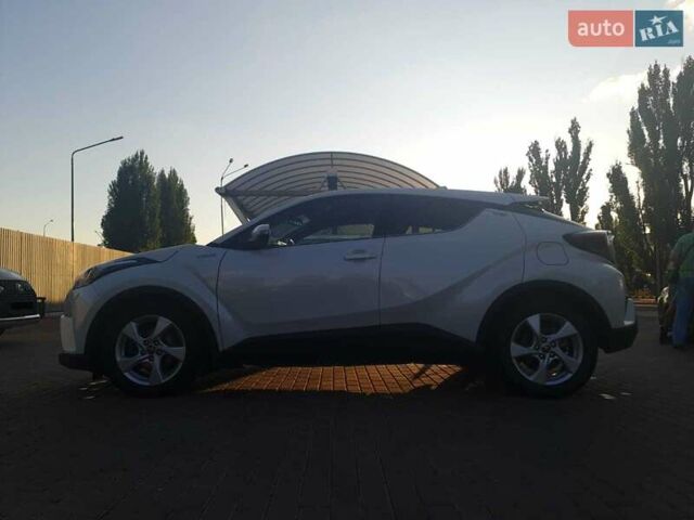 Білий Тойота C-HR, об'ємом двигуна 1.8 л та пробігом 42 тис. км за 27000 $, фото 5 на Automoto.ua