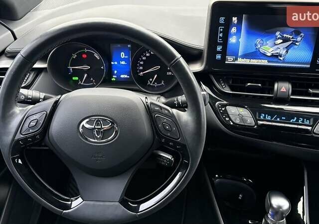 Білий Тойота C-HR, об'ємом двигуна 1.8 л та пробігом 49 тис. км за 25477 $, фото 8 на Automoto.ua