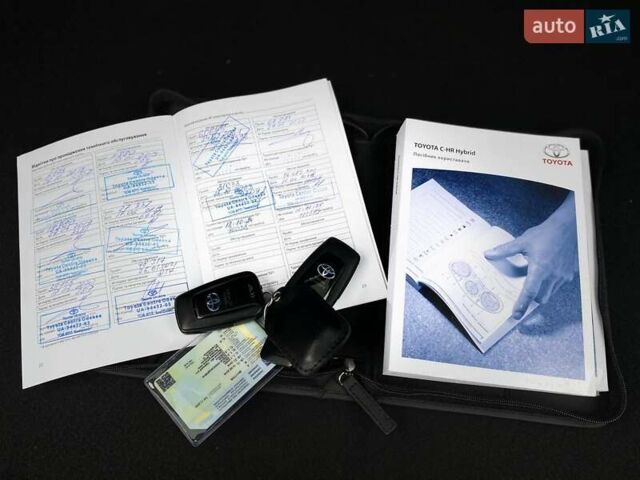 Белый Тойота C-HR, объемом двигателя 1.8 л и пробегом 108 тыс. км за 23164 $, фото 13 на Automoto.ua