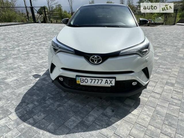 Білий Тойота C-HR, об'ємом двигуна 1.99 л та пробігом 64 тис. км за 24500 $, фото 23 на Automoto.ua