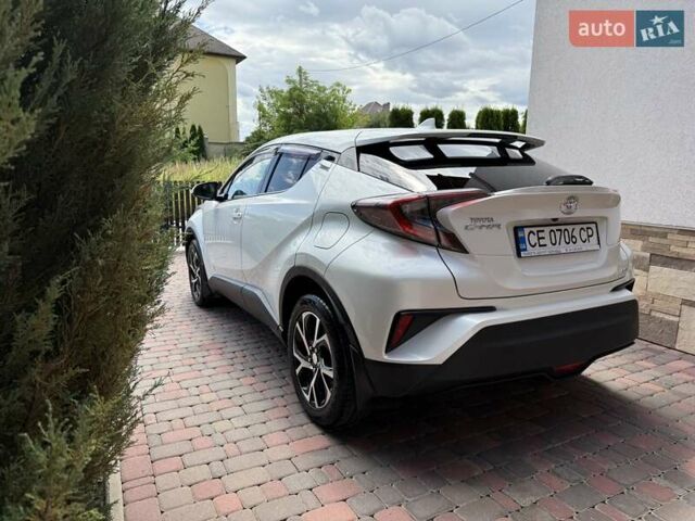 Белый Тойота C-HR, объемом двигателя 1.2 л и пробегом 65 тыс. км за 23000 $, фото 6 на Automoto.ua