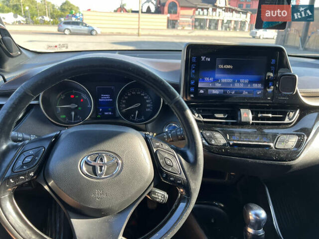 Білий Тойота C-HR, об'ємом двигуна 1.8 л та пробігом 144 тис. км за 21900 $, фото 43 на Automoto.ua