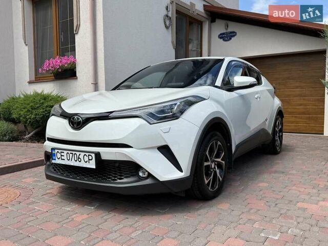 Белый Тойота C-HR, объемом двигателя 1.2 л и пробегом 65 тыс. км за 23000 $, фото 7 на Automoto.ua