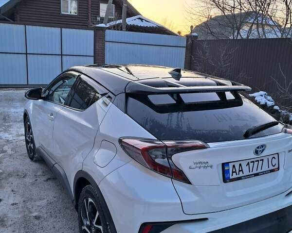 Білий Тойота C-HR, об'ємом двигуна 1.8 л та пробігом 58 тис. км за 28700 $, фото 22 на Automoto.ua