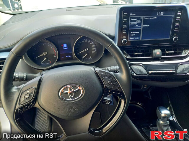 Белый Тойота C-HR, объемом двигателя 1.2 л и пробегом 42 тыс. км за 19500 $, фото 10 на Automoto.ua