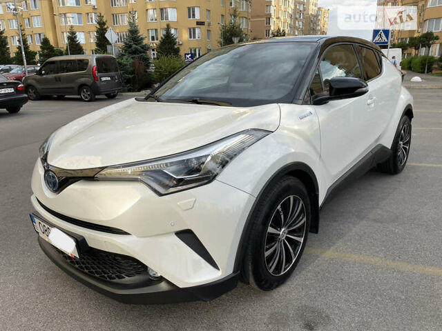 Білий Тойота C-HR, об'ємом двигуна 1.8 л та пробігом 54 тис. км за 27200 $, фото 3 на Automoto.ua