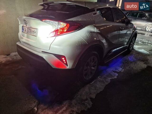 Білий Тойота C-HR, об'ємом двигуна 1.99 л та пробігом 176 тис. км за 22000 $, фото 15 на Automoto.ua
