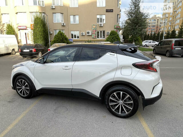 Білий Тойота C-HR, об'ємом двигуна 1.8 л та пробігом 54 тис. км за 27200 $, фото 18 на Automoto.ua