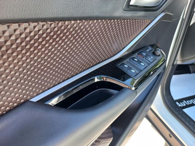 Белый Тойота C-HR, объемом двигателя 1.8 л и пробегом 113 тыс. км за 27480 $, фото 22 на Automoto.ua