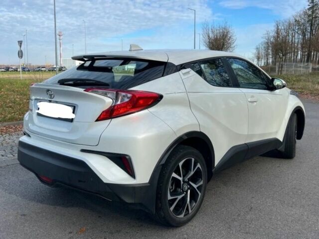 Білий Тойота C-HR, об'ємом двигуна 2 л та пробігом 58 тис. км за 10000 $, фото 3 на Automoto.ua