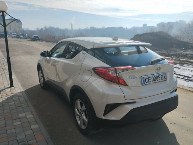 Белый Тойота C-HR, объемом двигателя 1.2 л и пробегом 24 тыс. км за 24500 $, фото 6 на Automoto.ua