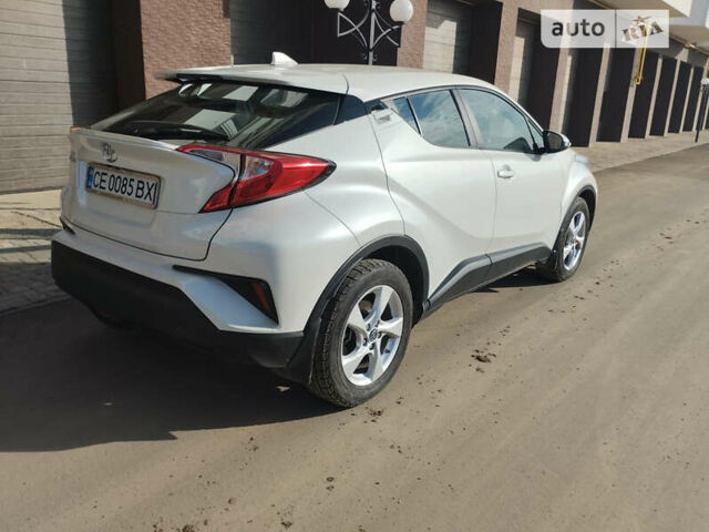 Белый Тойота C-HR, объемом двигателя 1.2 л и пробегом 24 тыс. км за 24500 $, фото 4 на Automoto.ua