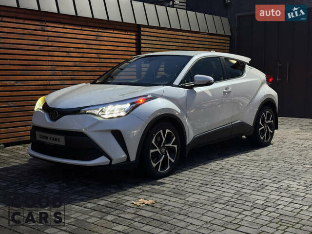 Белый Тойота C-HR, объемом двигателя 2 л и пробегом 46 тыс. км за 22000 $, фото 2 на Automoto.ua