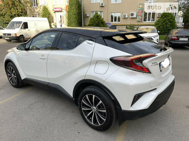 Білий Тойота C-HR, об'ємом двигуна 1.8 л та пробігом 54 тис. км за 27200 $, фото 17 на Automoto.ua