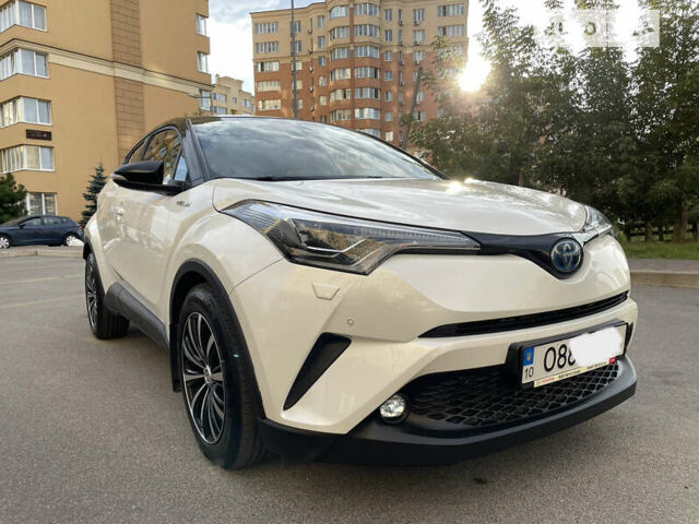 Білий Тойота C-HR, об'ємом двигуна 1.8 л та пробігом 54 тис. км за 27200 $, фото 8 на Automoto.ua