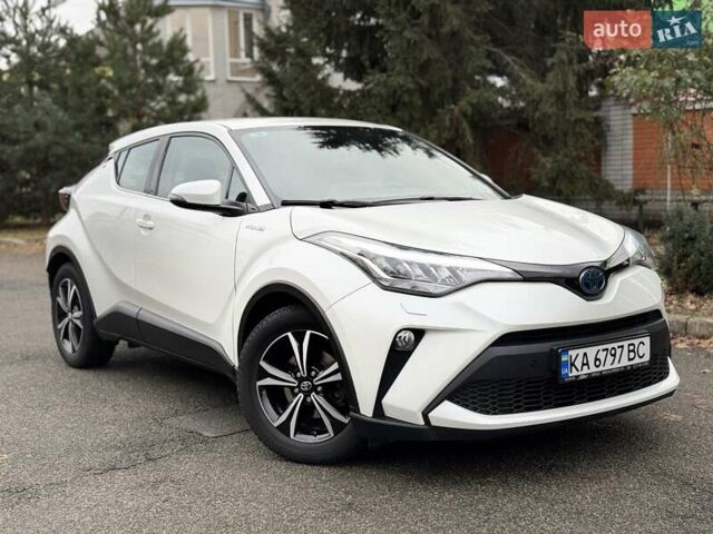 Білий Тойота C-HR, об'ємом двигуна 1.8 л та пробігом 92 тис. км за 26500 $, фото 11 на Automoto.ua