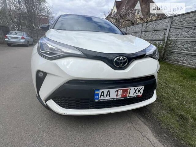 Белый Тойота C-HR, объемом двигателя 2 л и пробегом 30 тыс. км за 20500 $, фото 8 на Automoto.ua