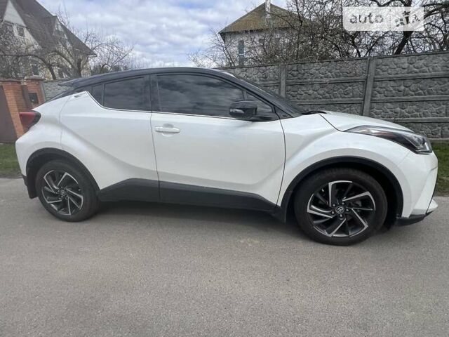 Білий Тойота C-HR, об'ємом двигуна 2 л та пробігом 30 тис. км за 20500 $, фото 12 на Automoto.ua