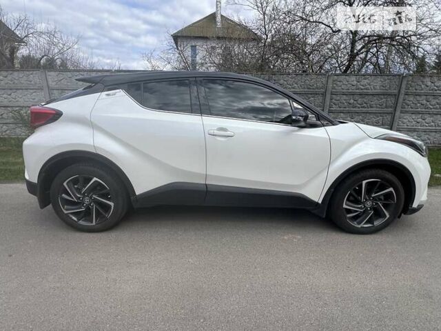 Белый Тойота C-HR, объемом двигателя 2 л и пробегом 30 тыс. км за 21000 $, фото 13 на Automoto.ua