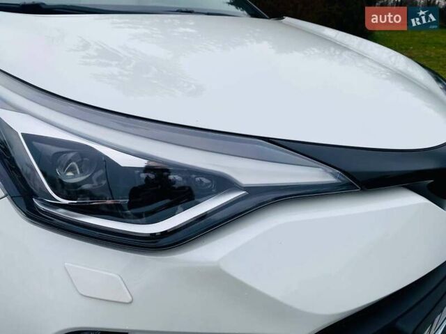 Белый Тойота C-HR, объемом двигателя 1.99 л и пробегом 91 тыс. км за 26350 $, фото 16 на Automoto.ua