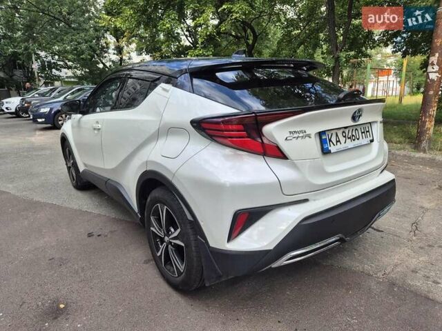 Белый Тойота C-HR, объемом двигателя 1.99 л и пробегом 55 тыс. км за 28400 $, фото 6 на Automoto.ua