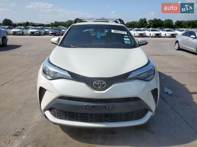 Белый Тойота C-HR, объемом двигателя 2 л и пробегом 100 тыс. км за 5000 $, фото 4 на Automoto.ua